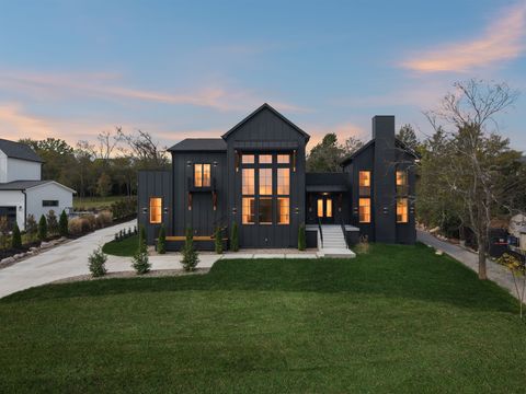 6162 N New Hope Rd Hermitage TN 37076