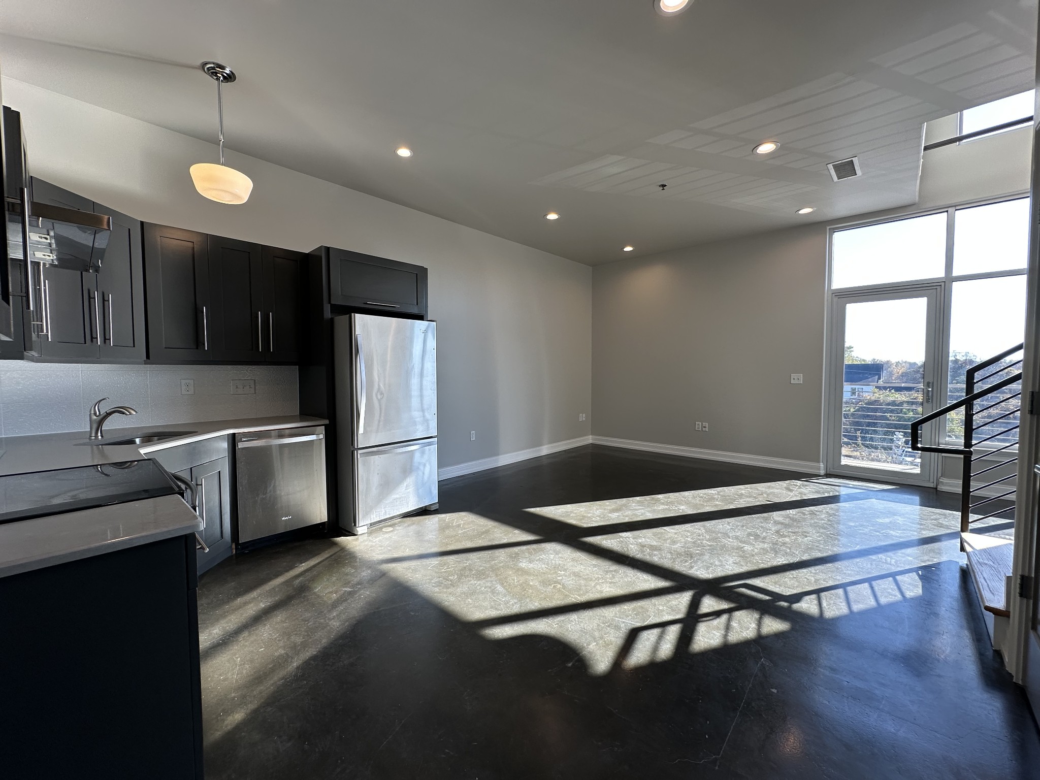 1900 Eastland Ave 201