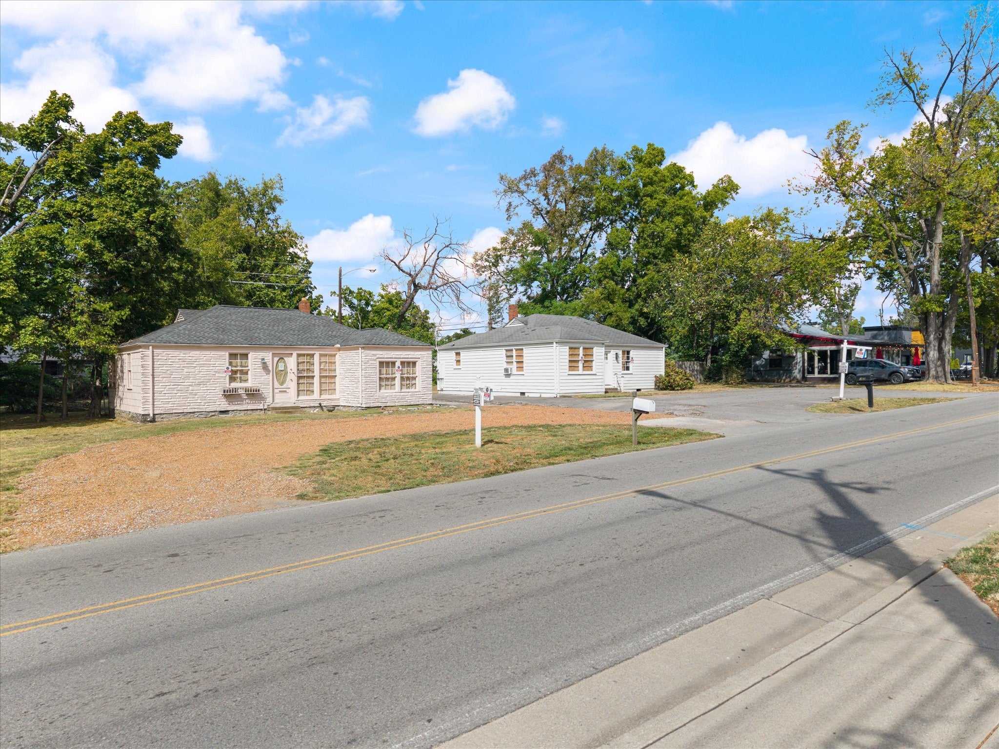 2823 Bransford Ave