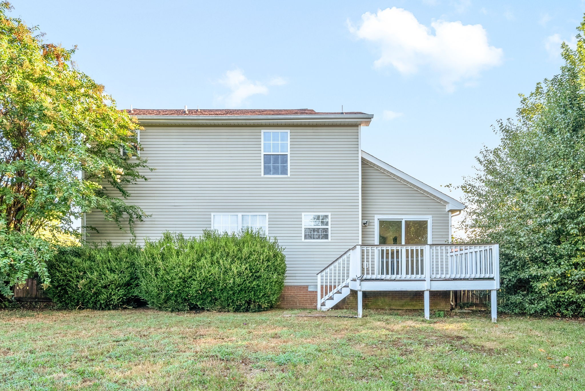 Clarksville, Tennessee 37042, United States, 3 Bedrooms Bedrooms, ,3 BathroomsBathrooms,Residential,Active,109085