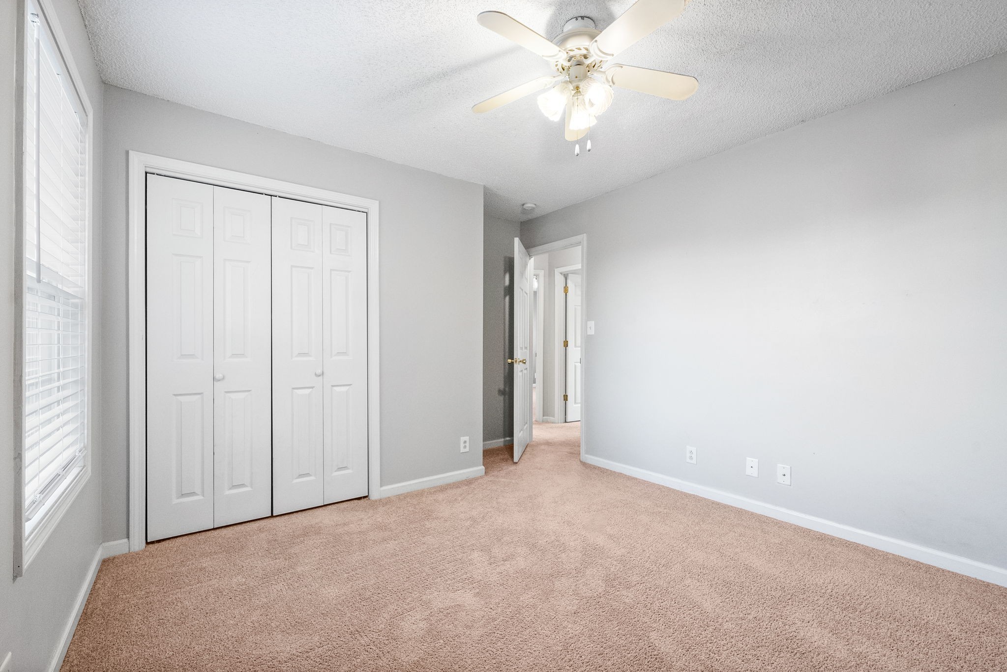 Clarksville, Tennessee 37042, United States, 3 Bedrooms Bedrooms, ,3 BathroomsBathrooms,Residential,Active,109085