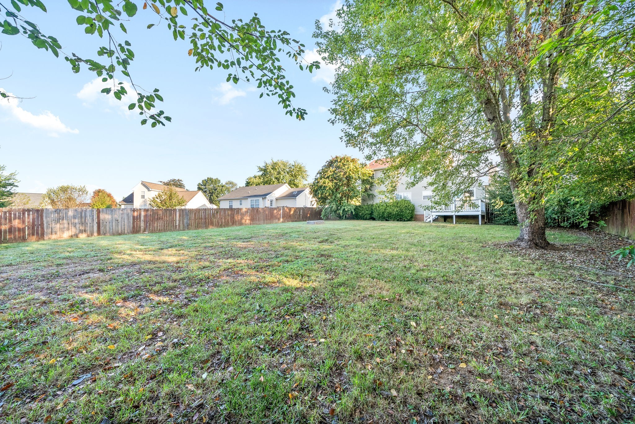 Clarksville, Tennessee 37042, United States, 3 Bedrooms Bedrooms, ,3 BathroomsBathrooms,Residential,Active,109085