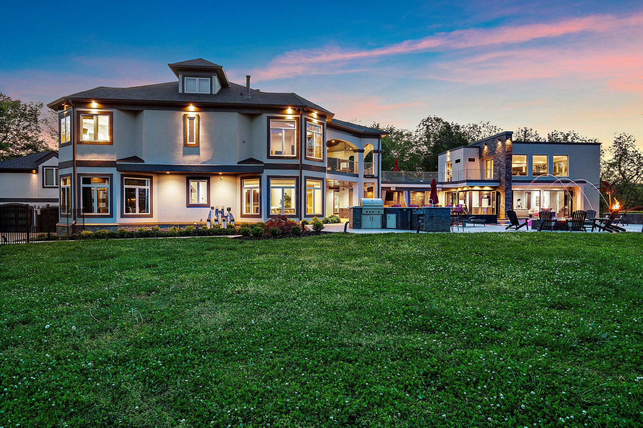 813 Deercrossing