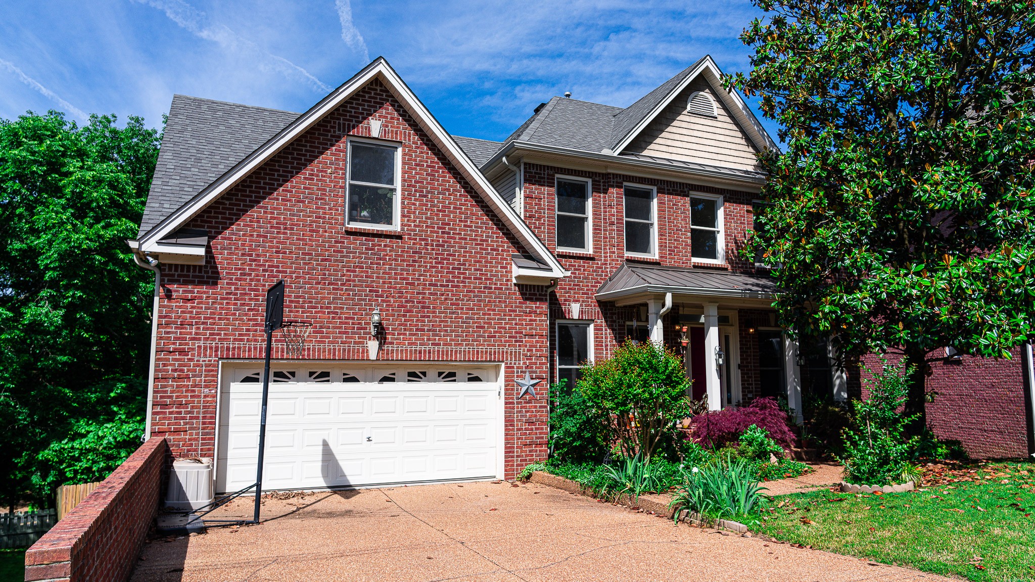 617 Bayhill Ct