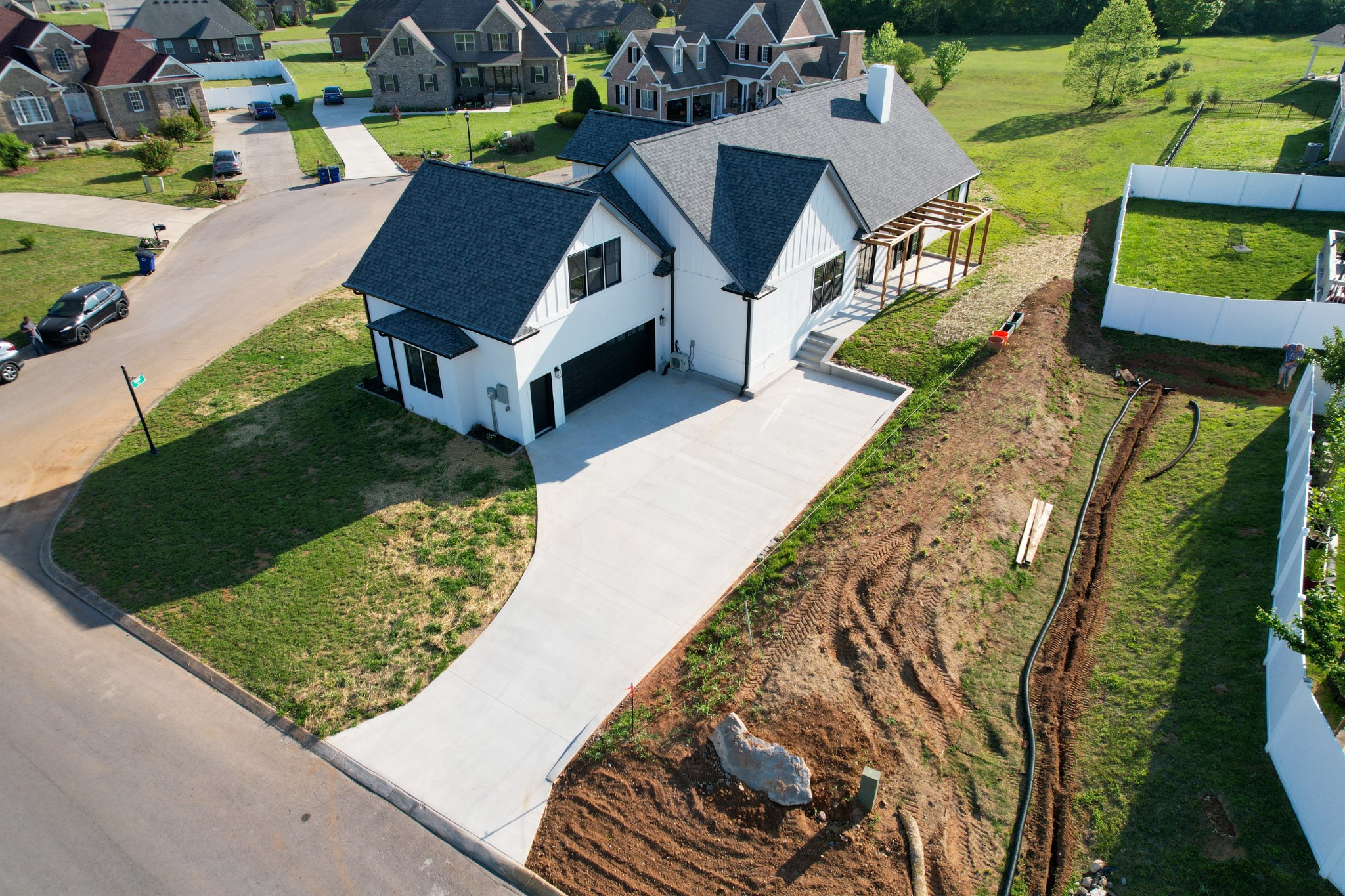 100 Waycross Dr