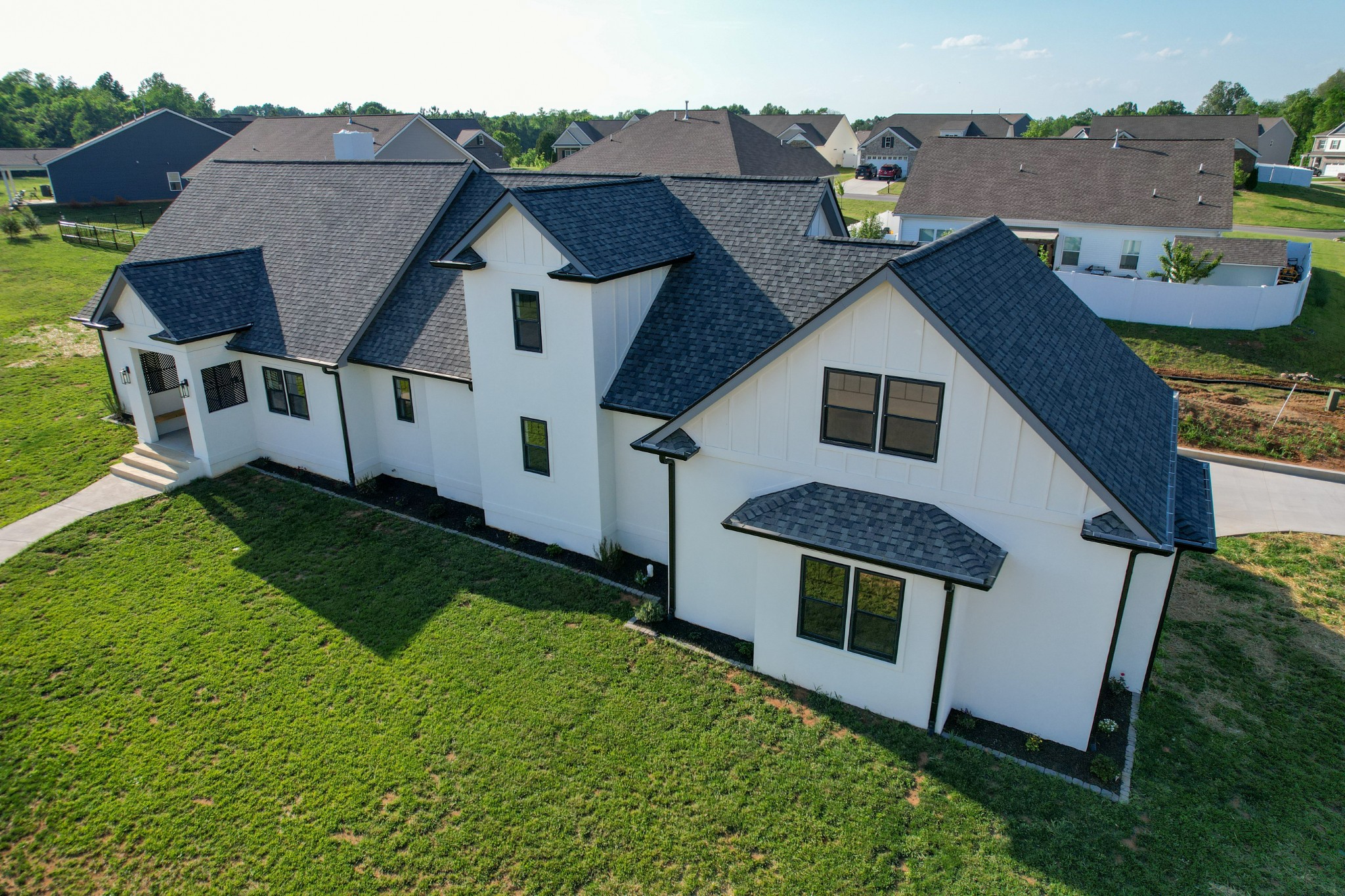 100 Waycross Dr