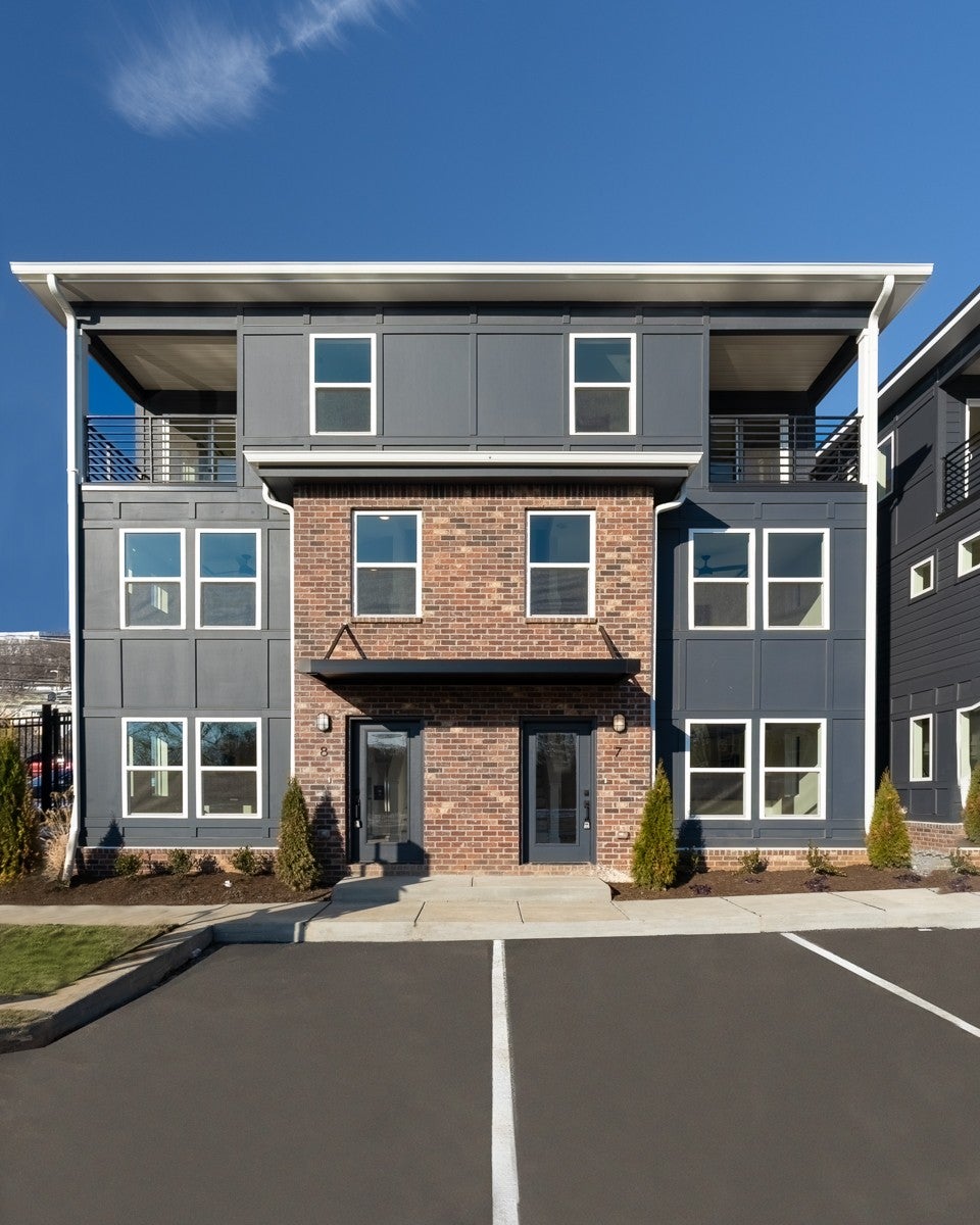 102 Duke St 8