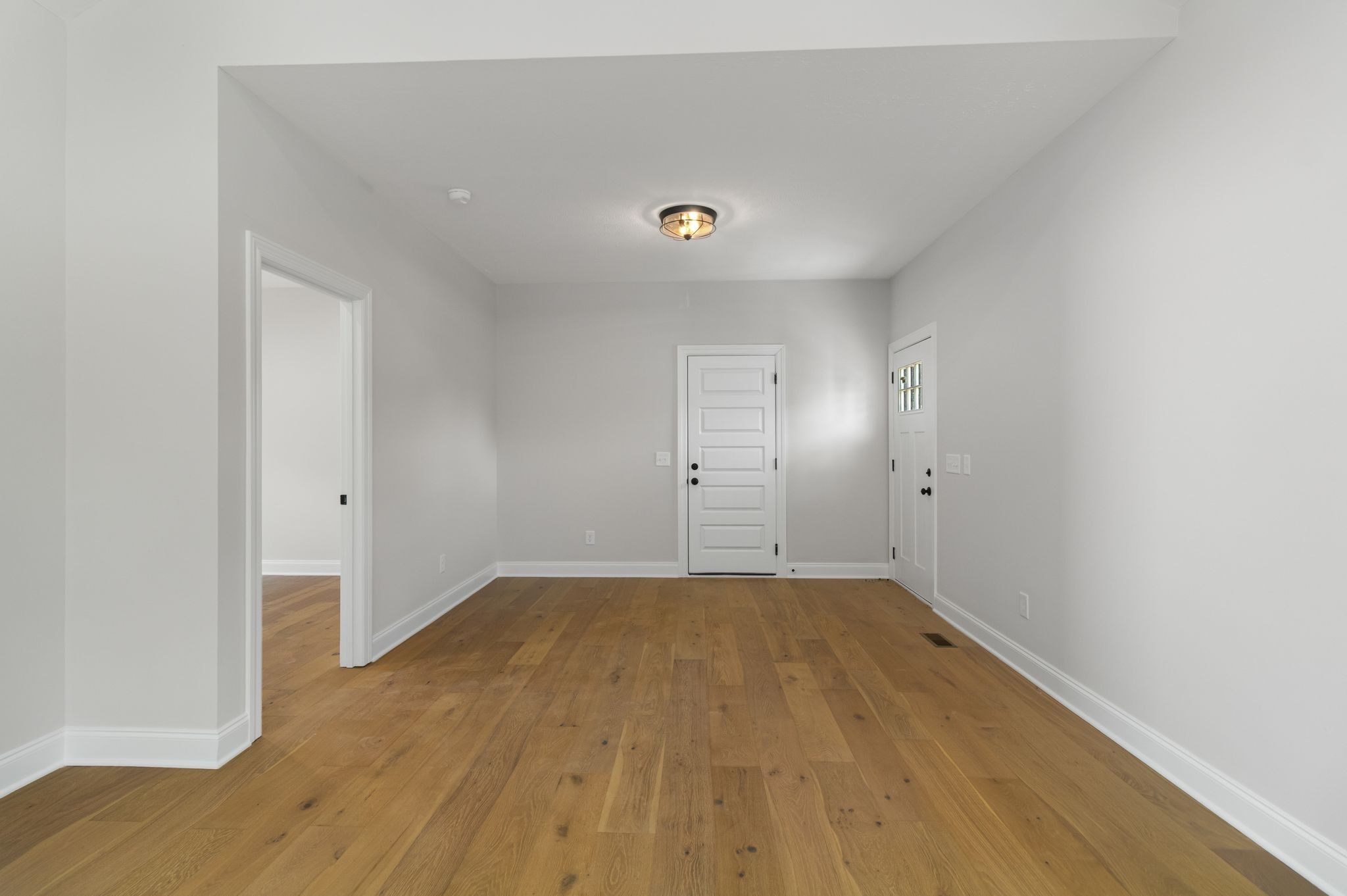 303 Lee Ln