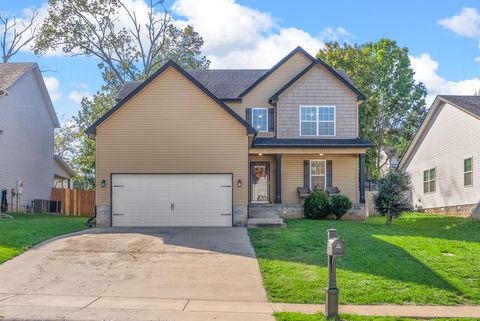 418 Leslie Wood Dr Clarksville TN 37040