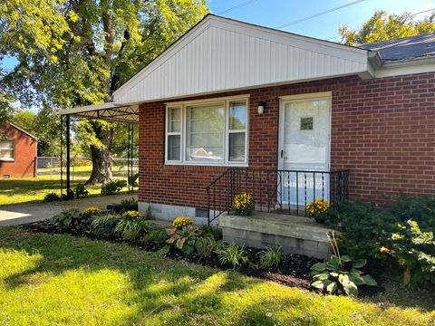 Photo of 2905 Teakwood Dr, Nashville, TN 37214 (MLS # 3042311)