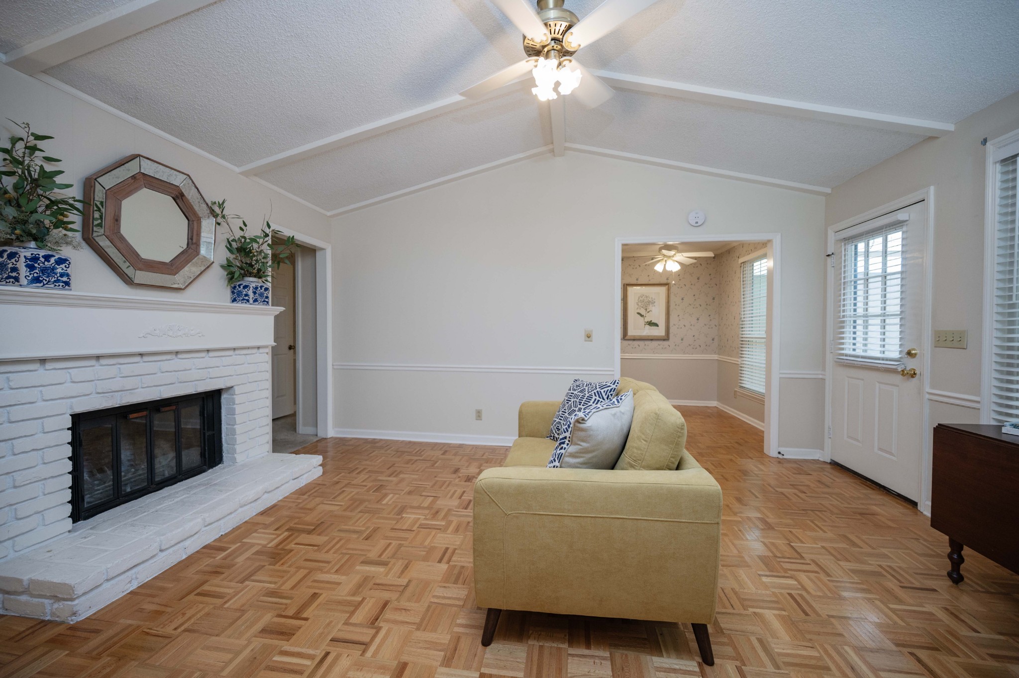 1126 E Northfield Blvd