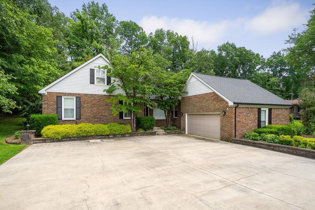 755 Fireside Dr