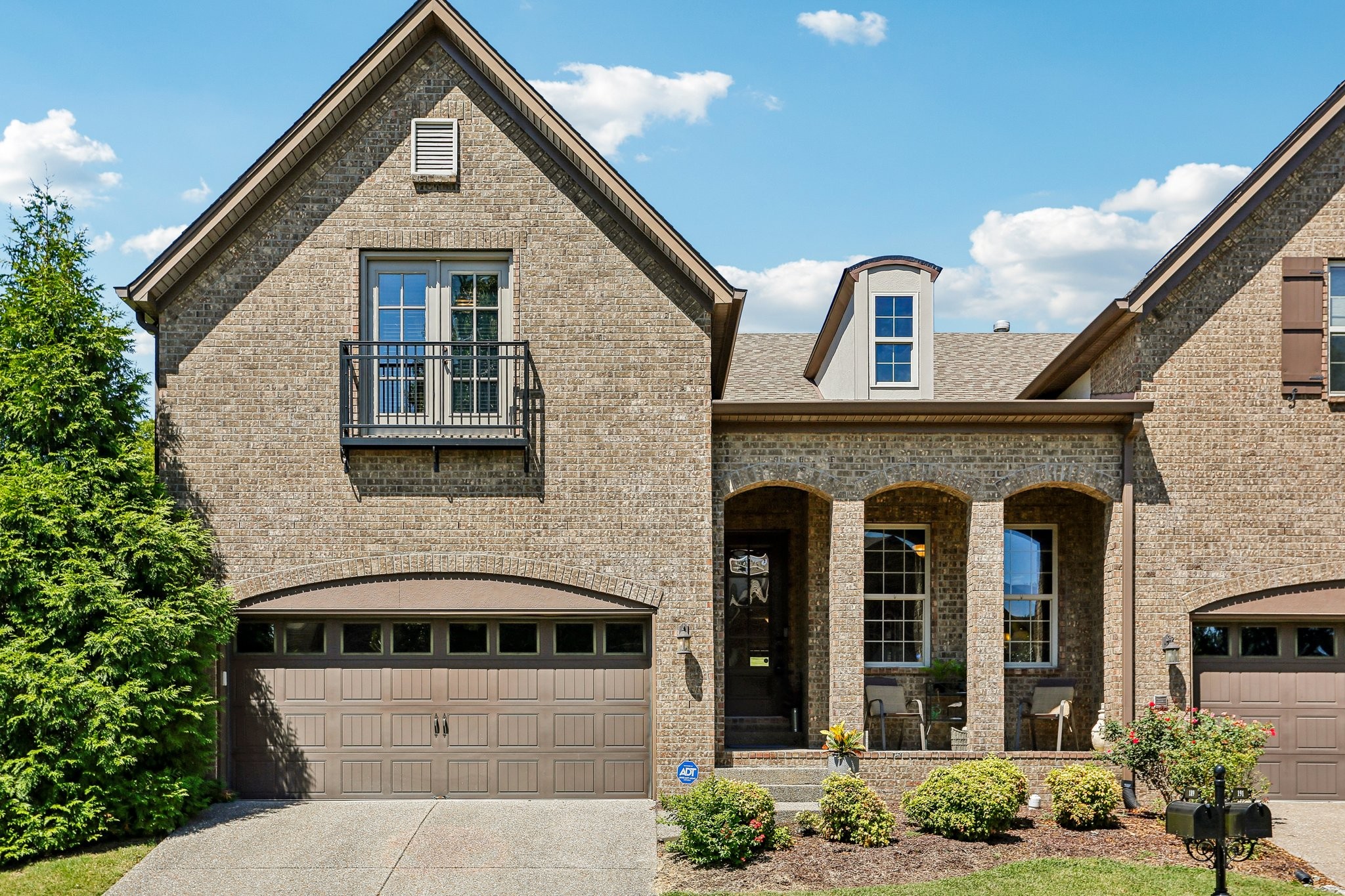 189 Village Cir