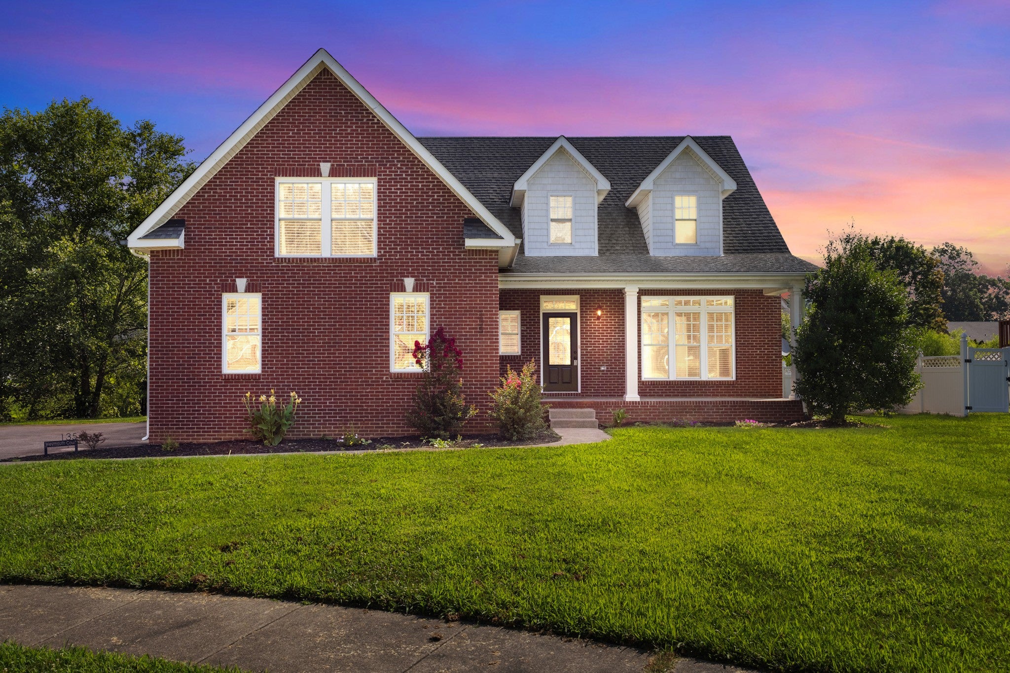 135 Weymouth Ct