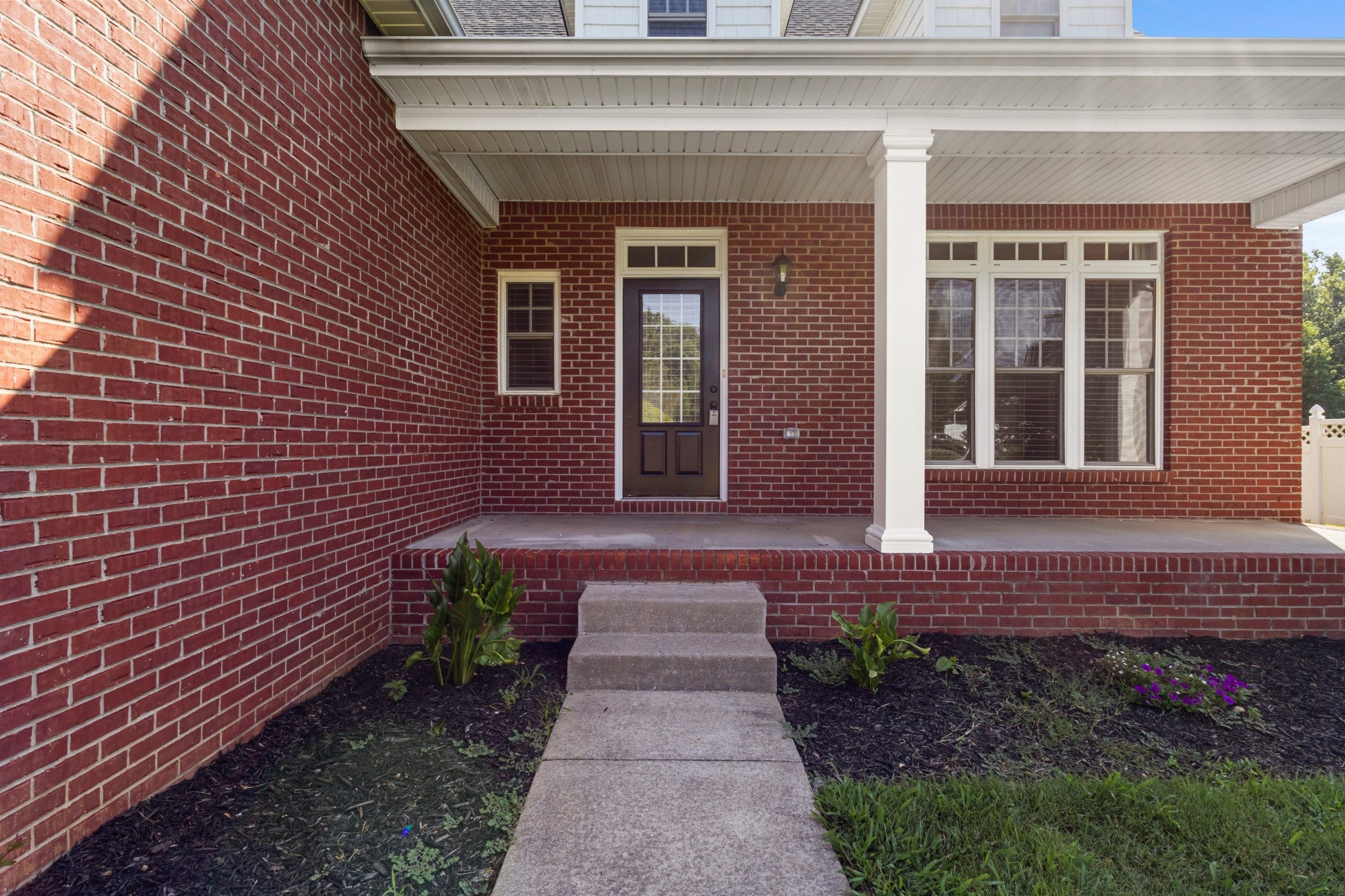 135 Weymouth Ct