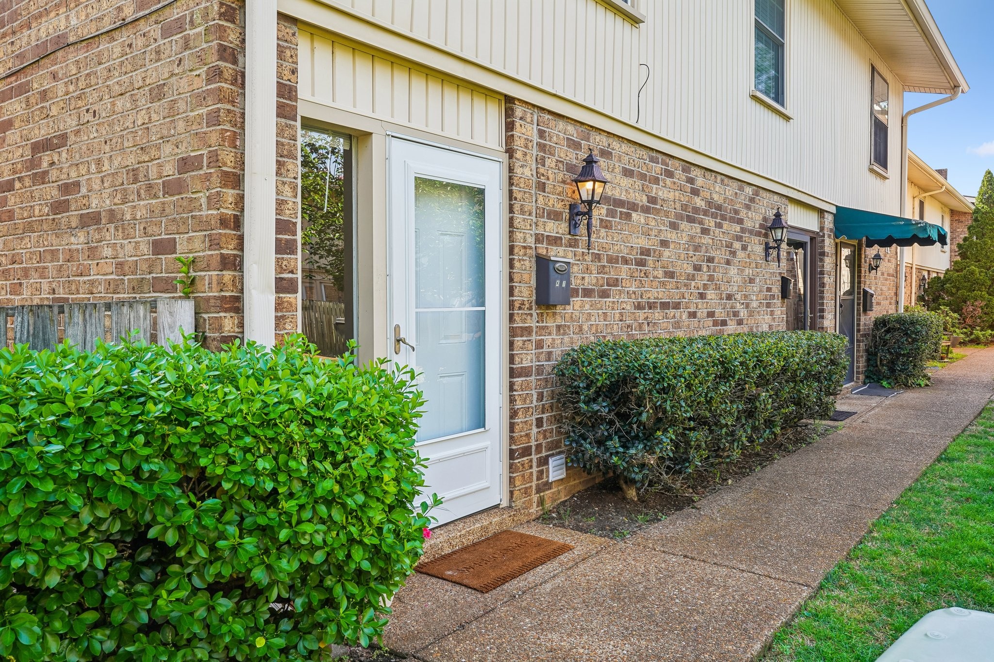 2116 Hobbs Rd K1
