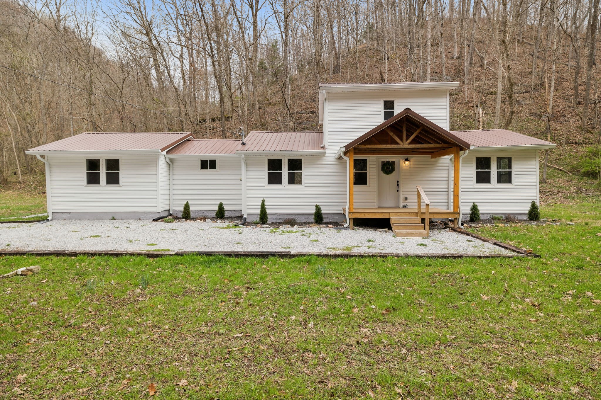 1069 Pleasant Shade Hwy