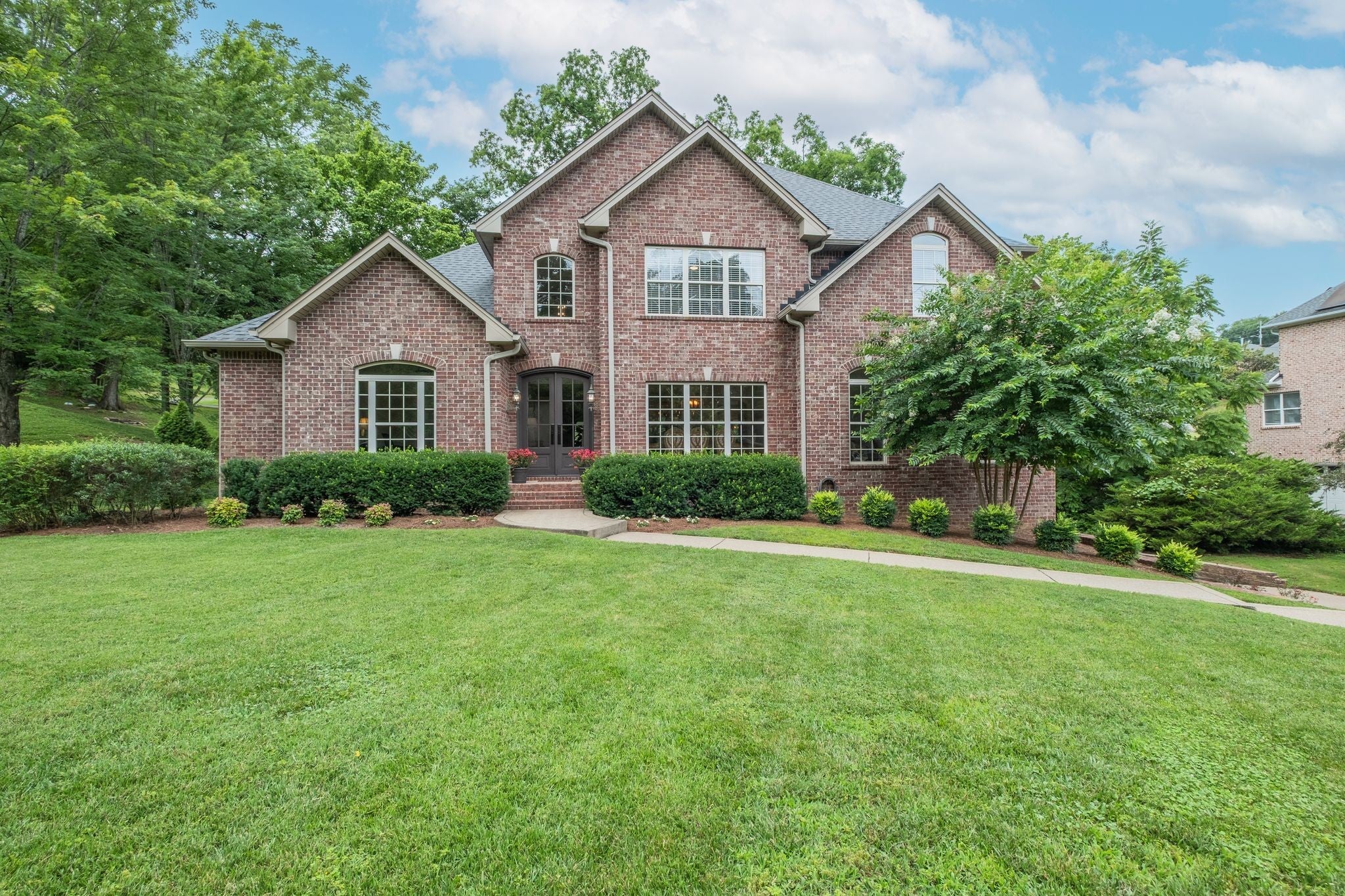 127 Country Hills Dr
