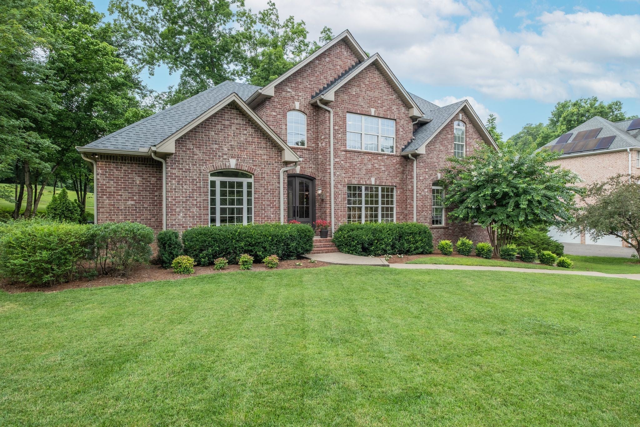 127 Country Hills Dr
