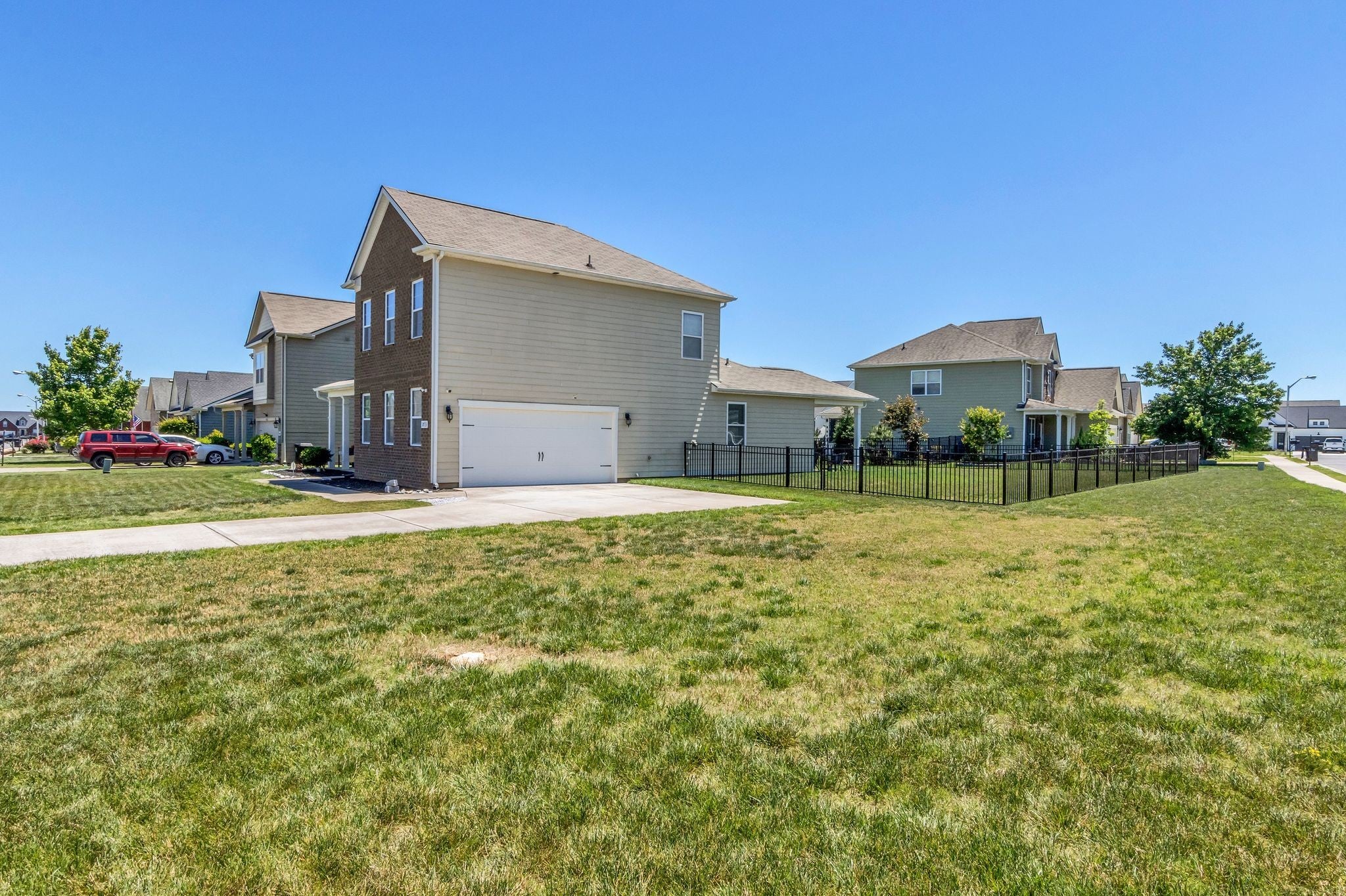 3713 Sweetbriar Ave