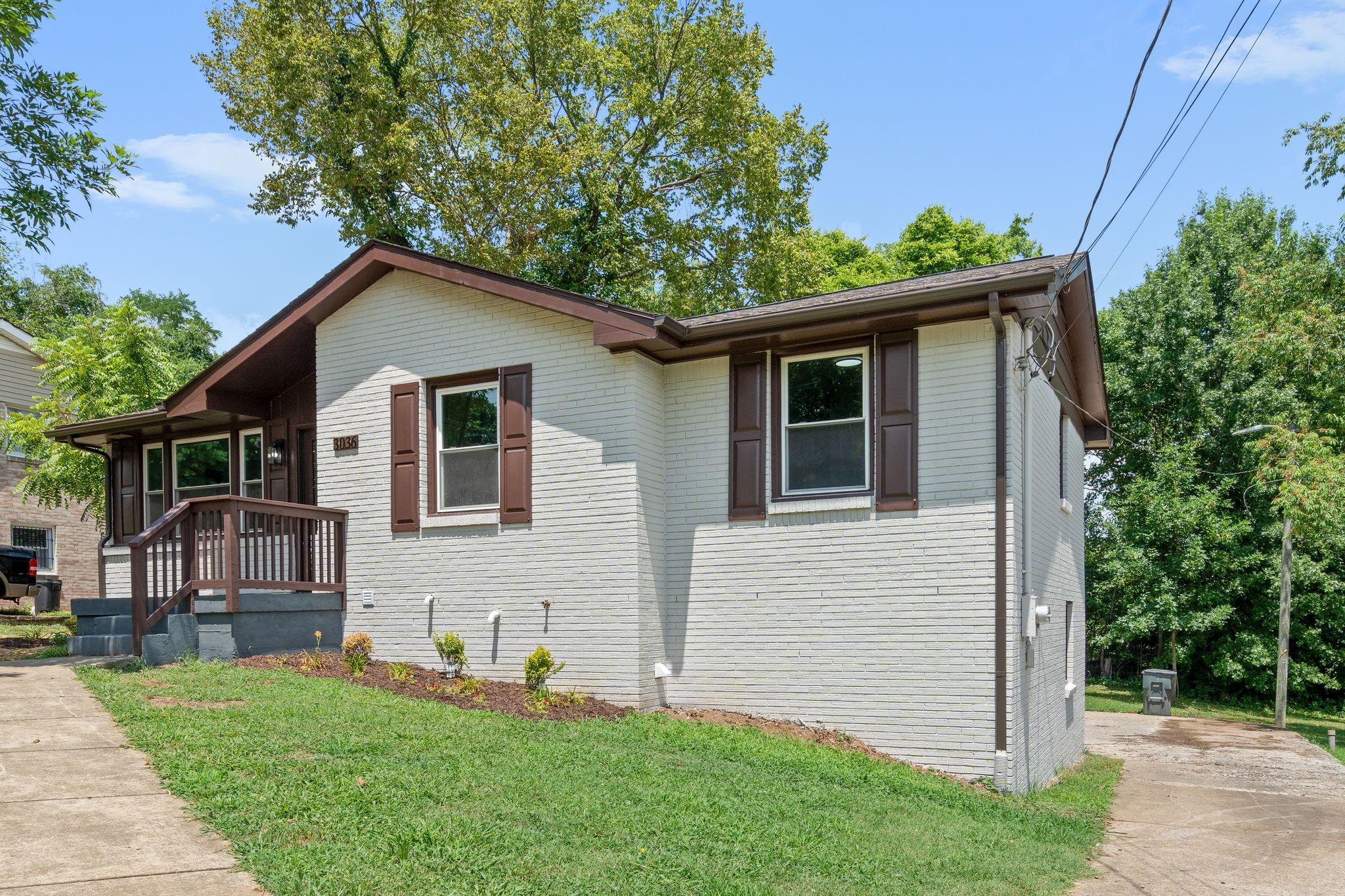 3036 Sunnyview Dr