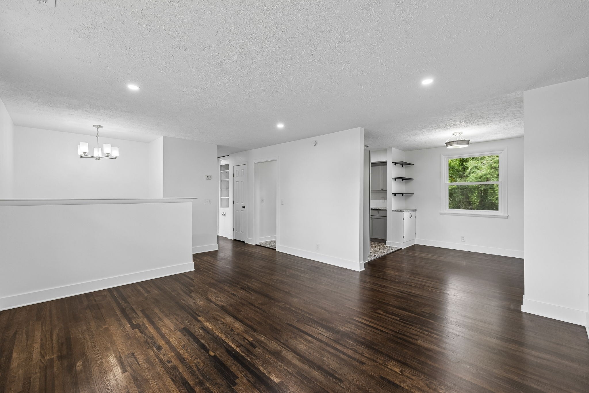 306 Grandview Dr