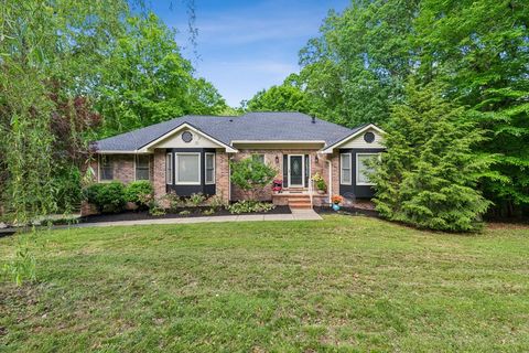 1001 Red Oak Dr Greenbrier TN 37073
