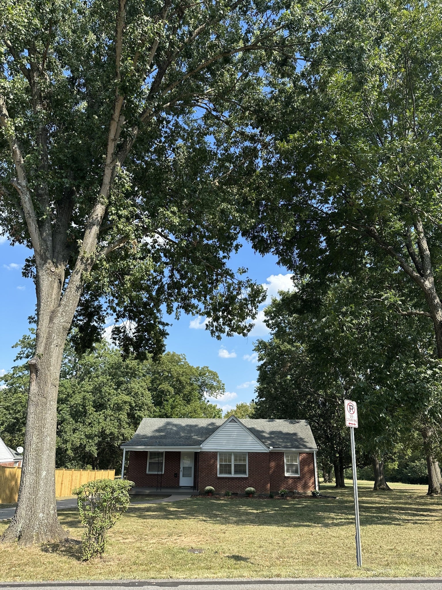 321 E Marthona Road