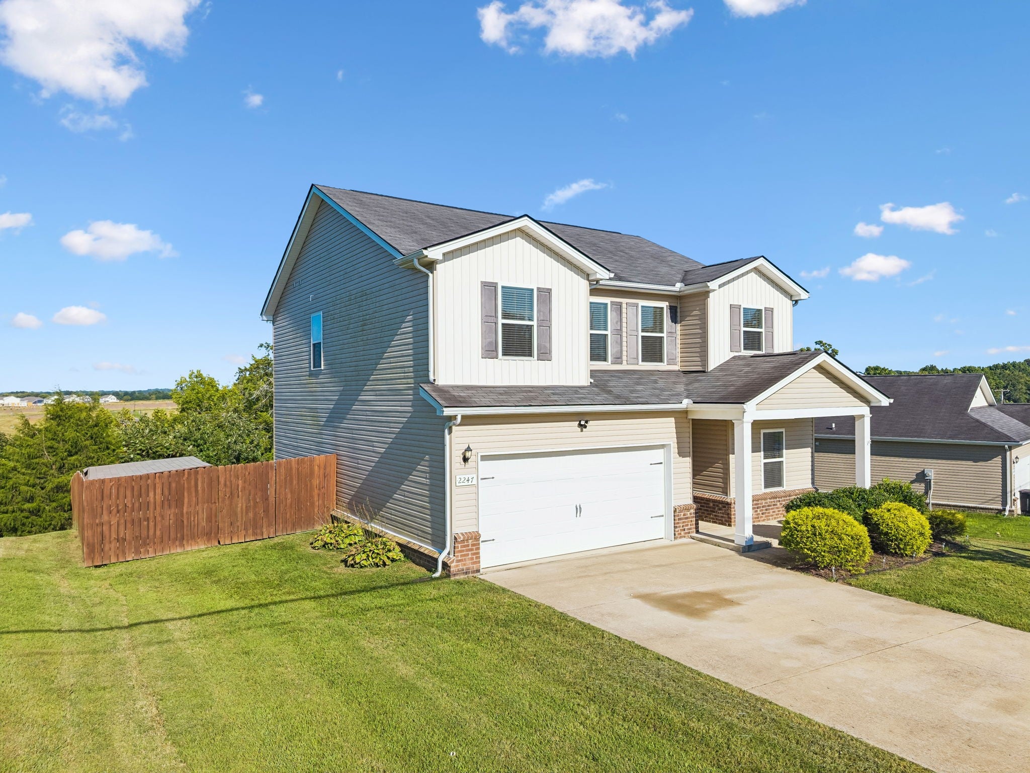 2247 Bee Hive Dr