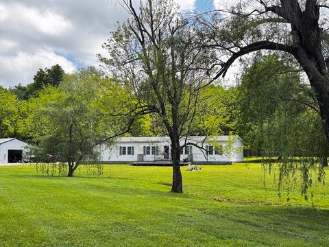 122 Stanley Blvd Shelbyville TN 37160