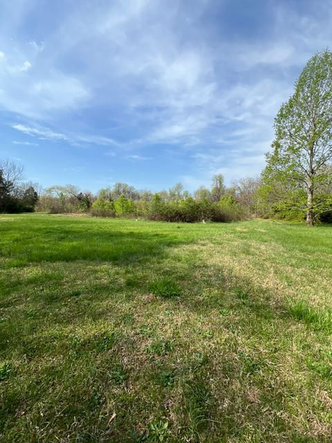 1237 S Russell Street Portland TN 37148