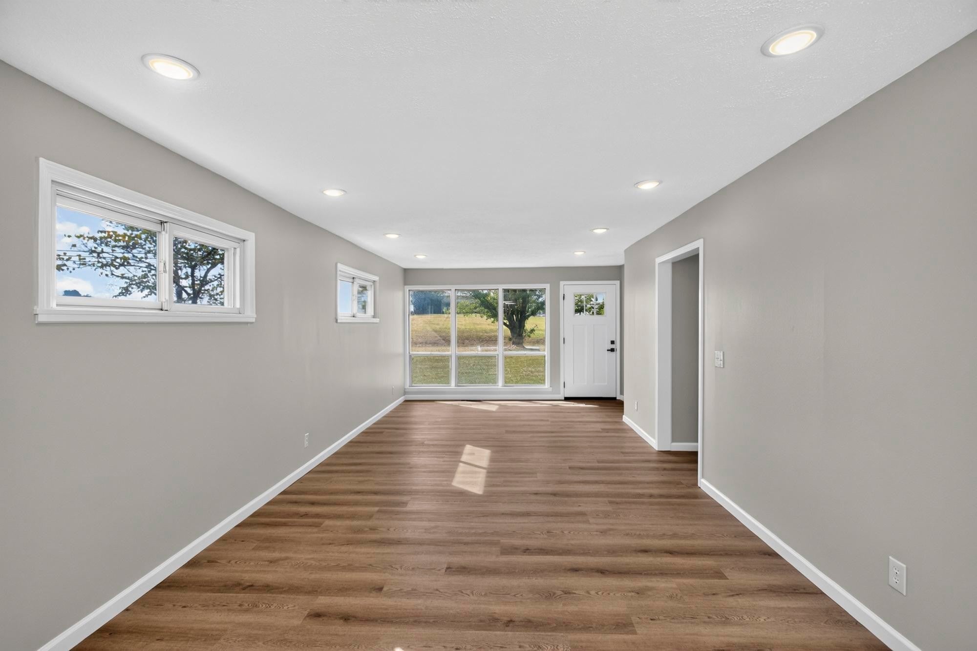 150 Pembroke Oak Grove Rd 3