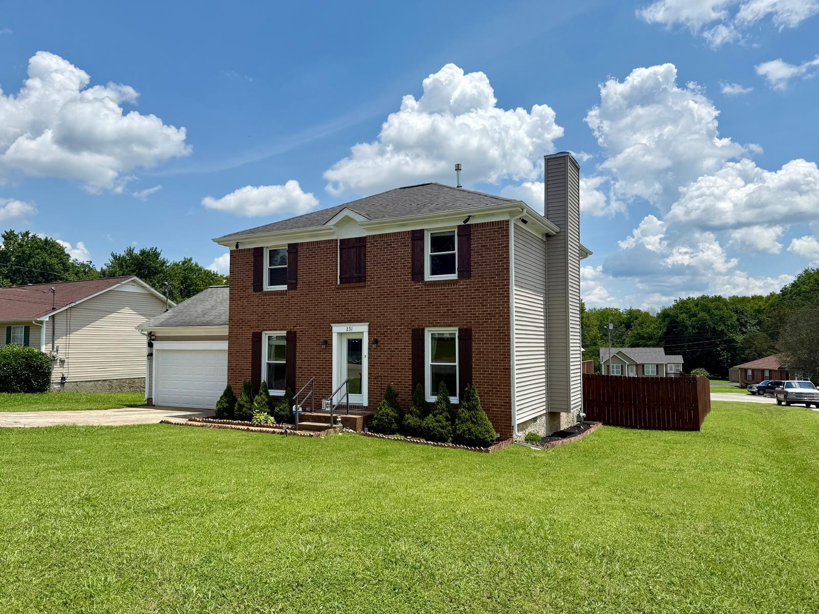 231 Overlook Pl