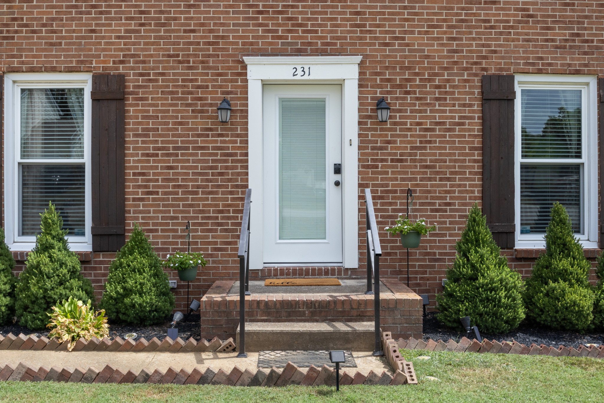 231 Overlook Pl