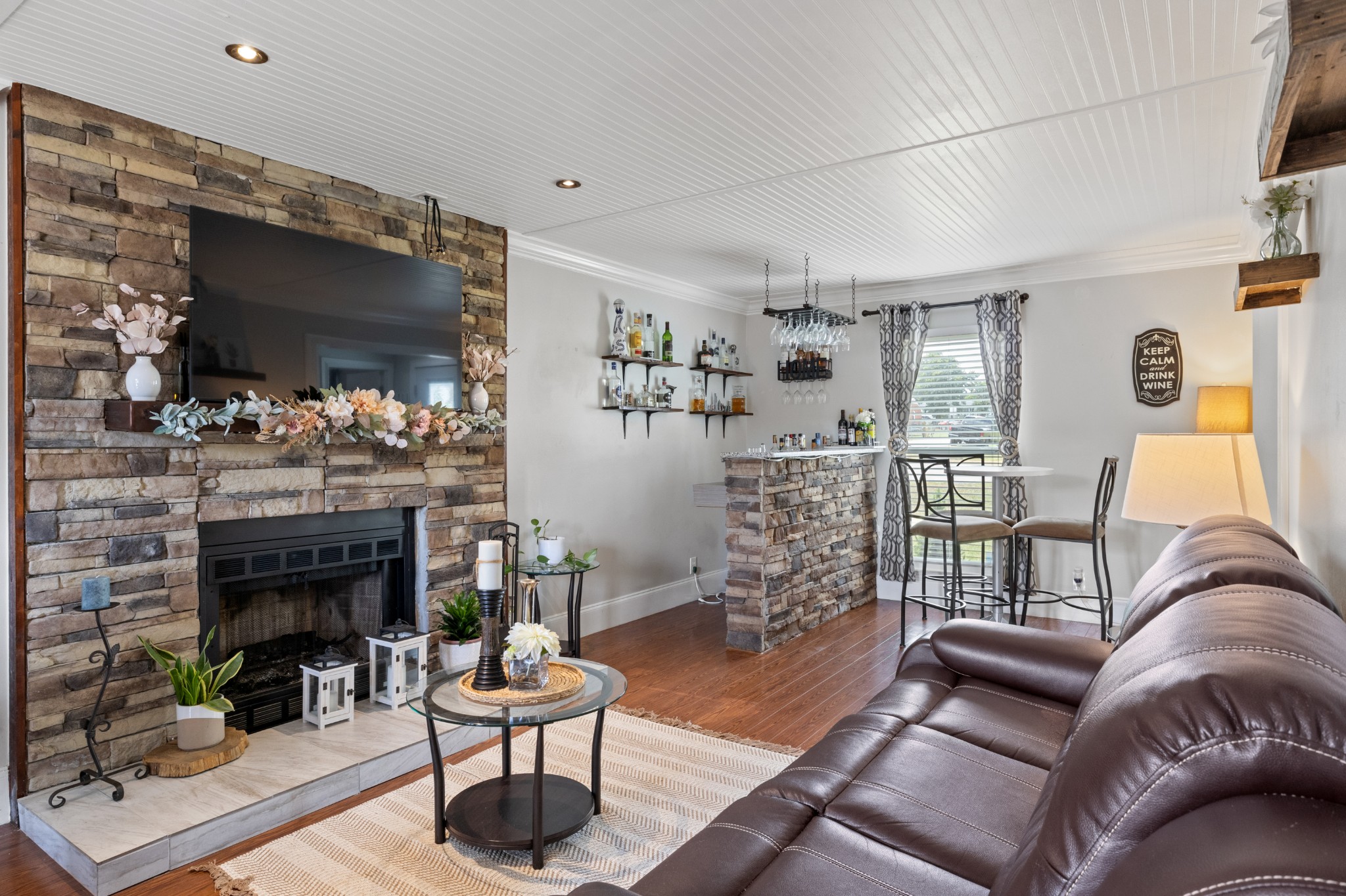 231 Overlook Pl