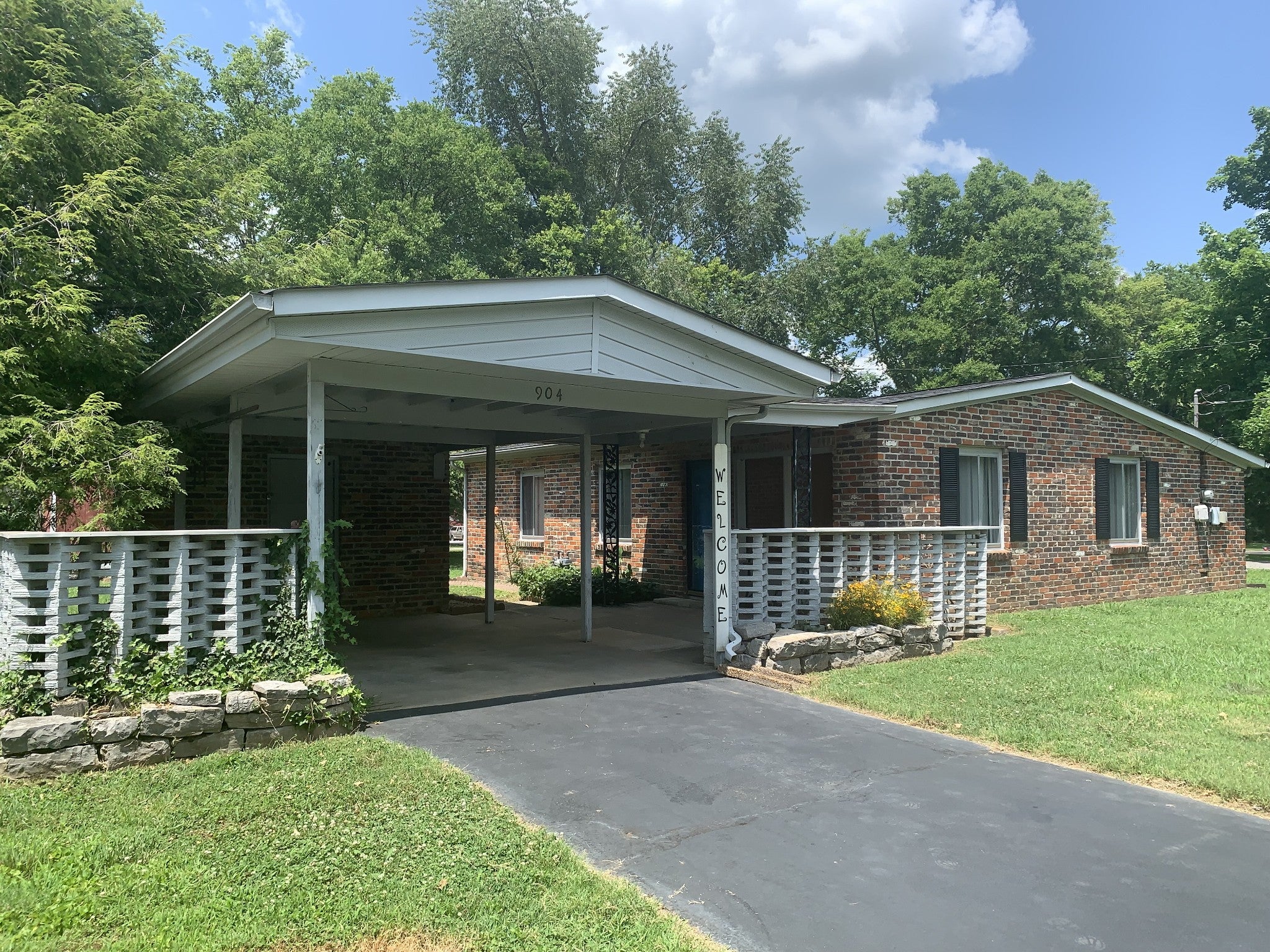 904 Rackley Dr