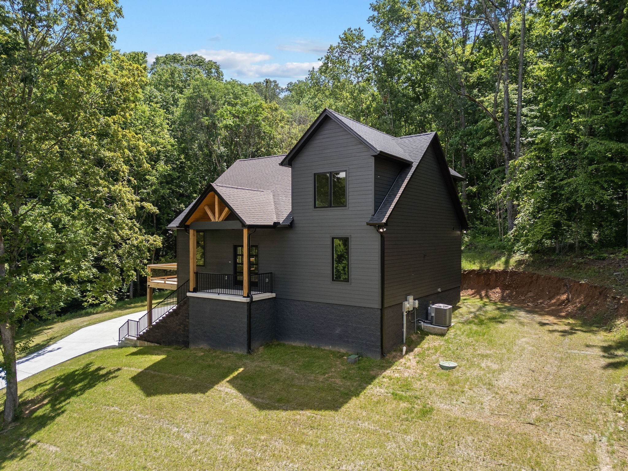 1440 Shoreside Drive