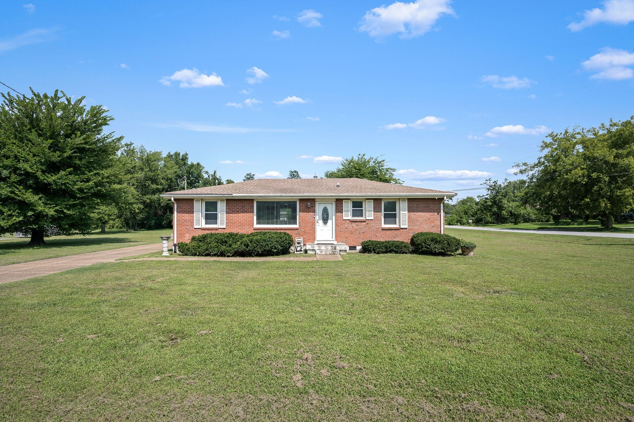 3308 W Hamilton Ave