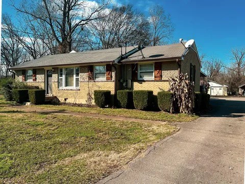 340 Foxglove Dr