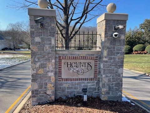 400 Oakleigh Hl Nashville TN 37215