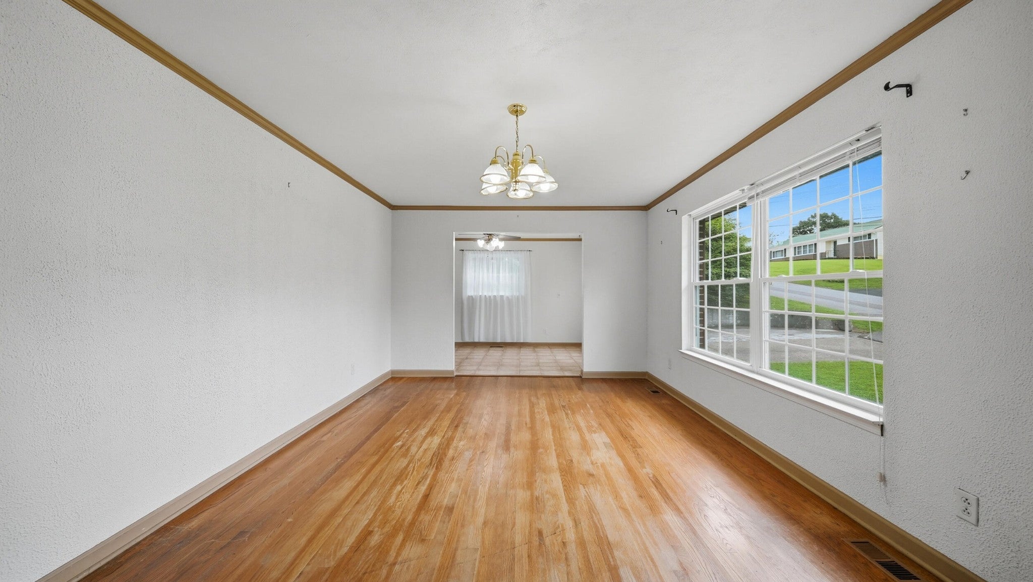 1145 Tamarack Trail