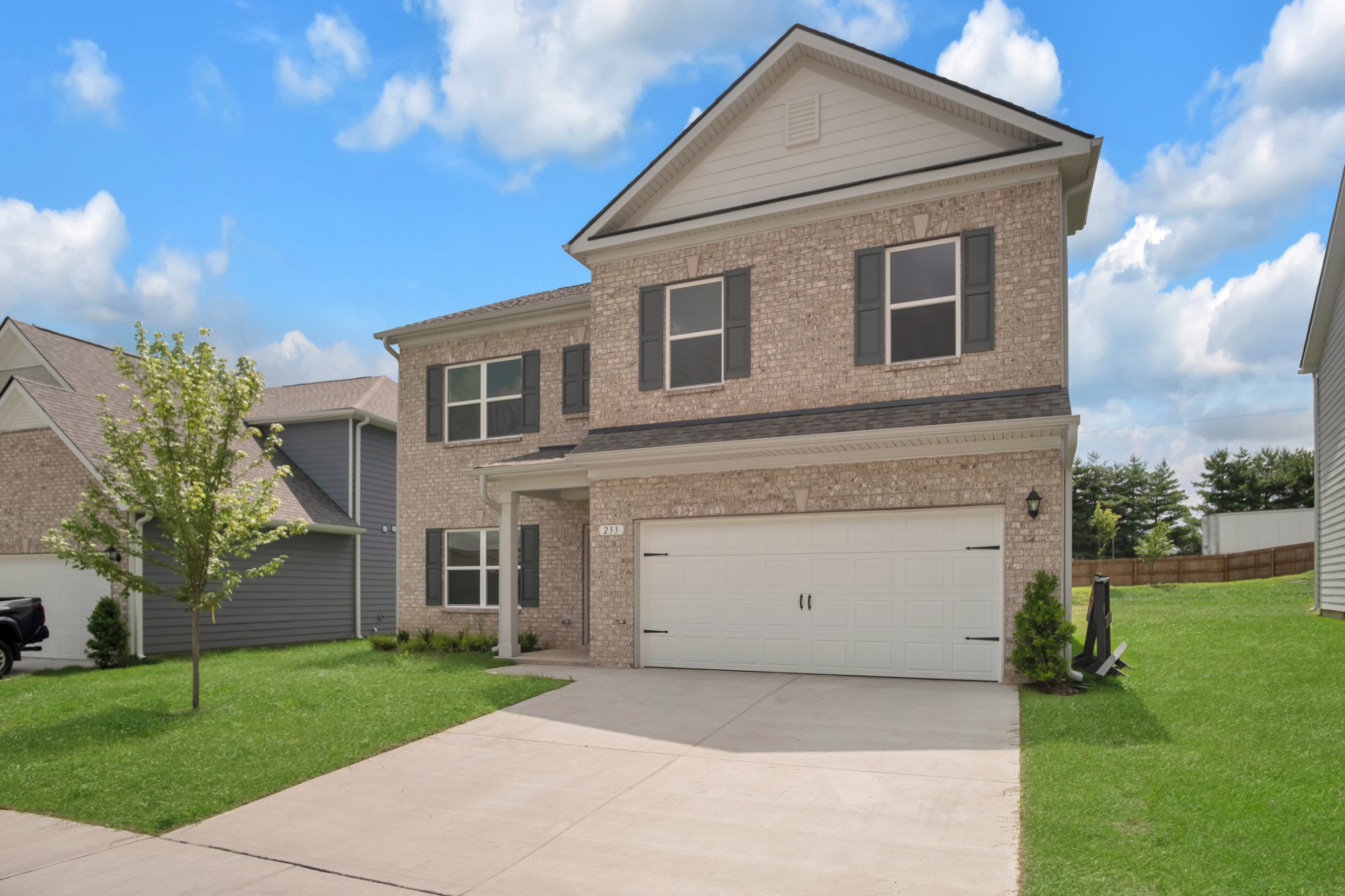 233 Summerlin Dr