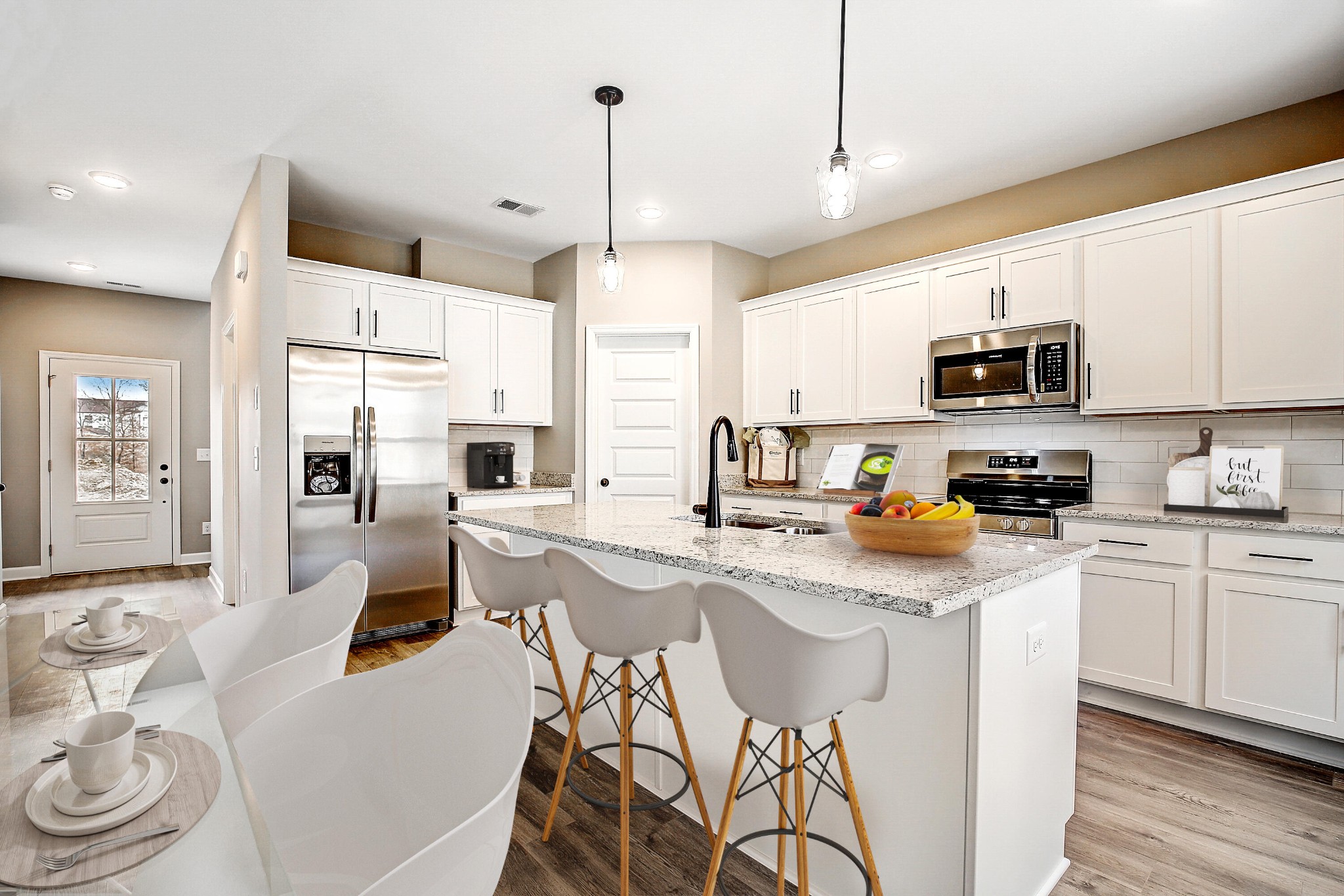 8529 Ari Lane