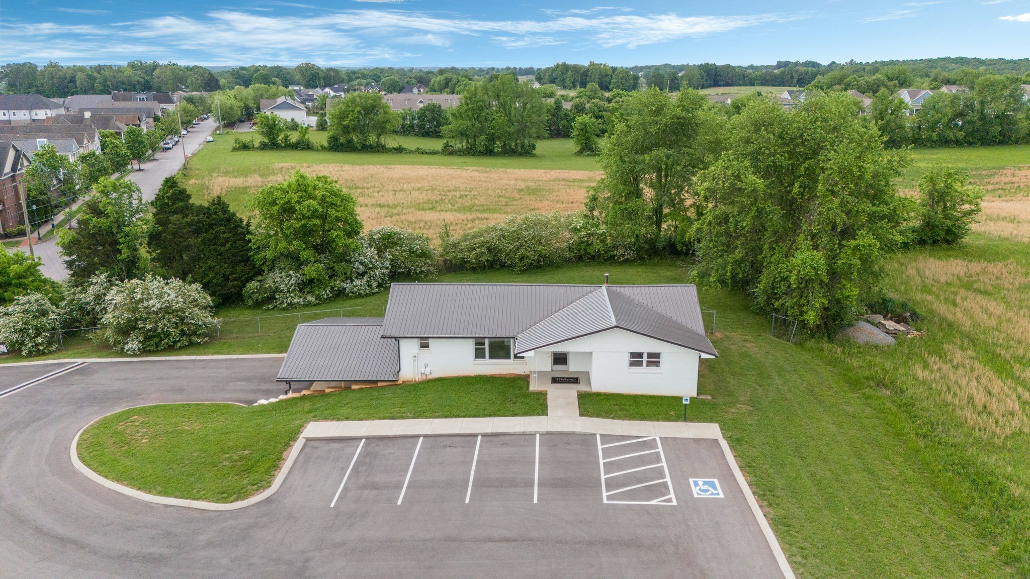 1665 Hicks Edgen Rd