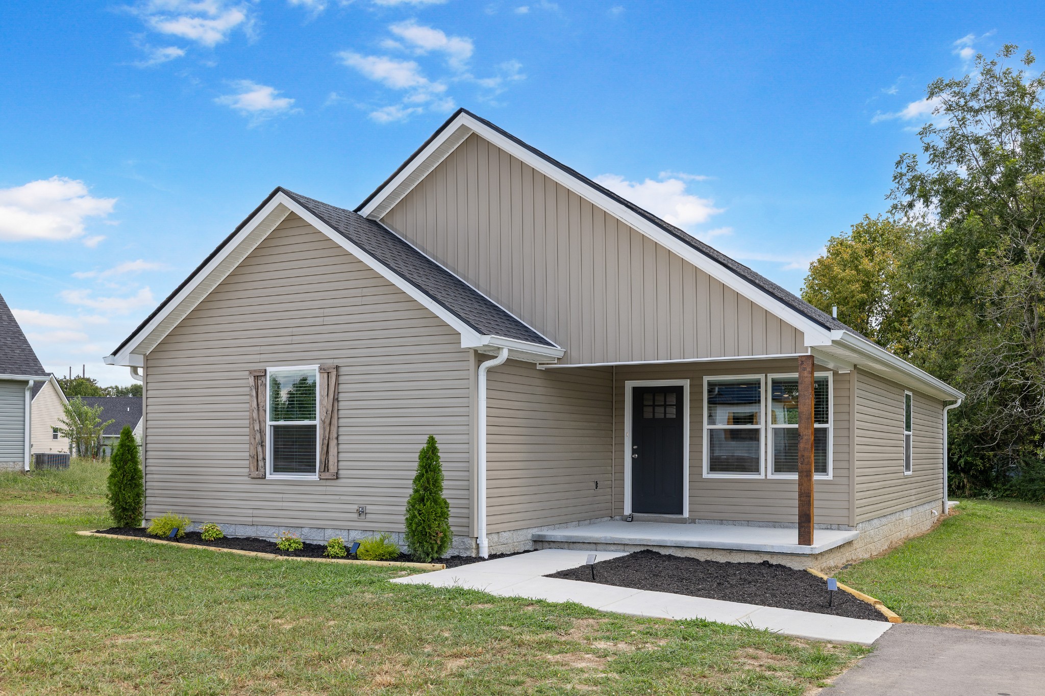 220 Remington Ln