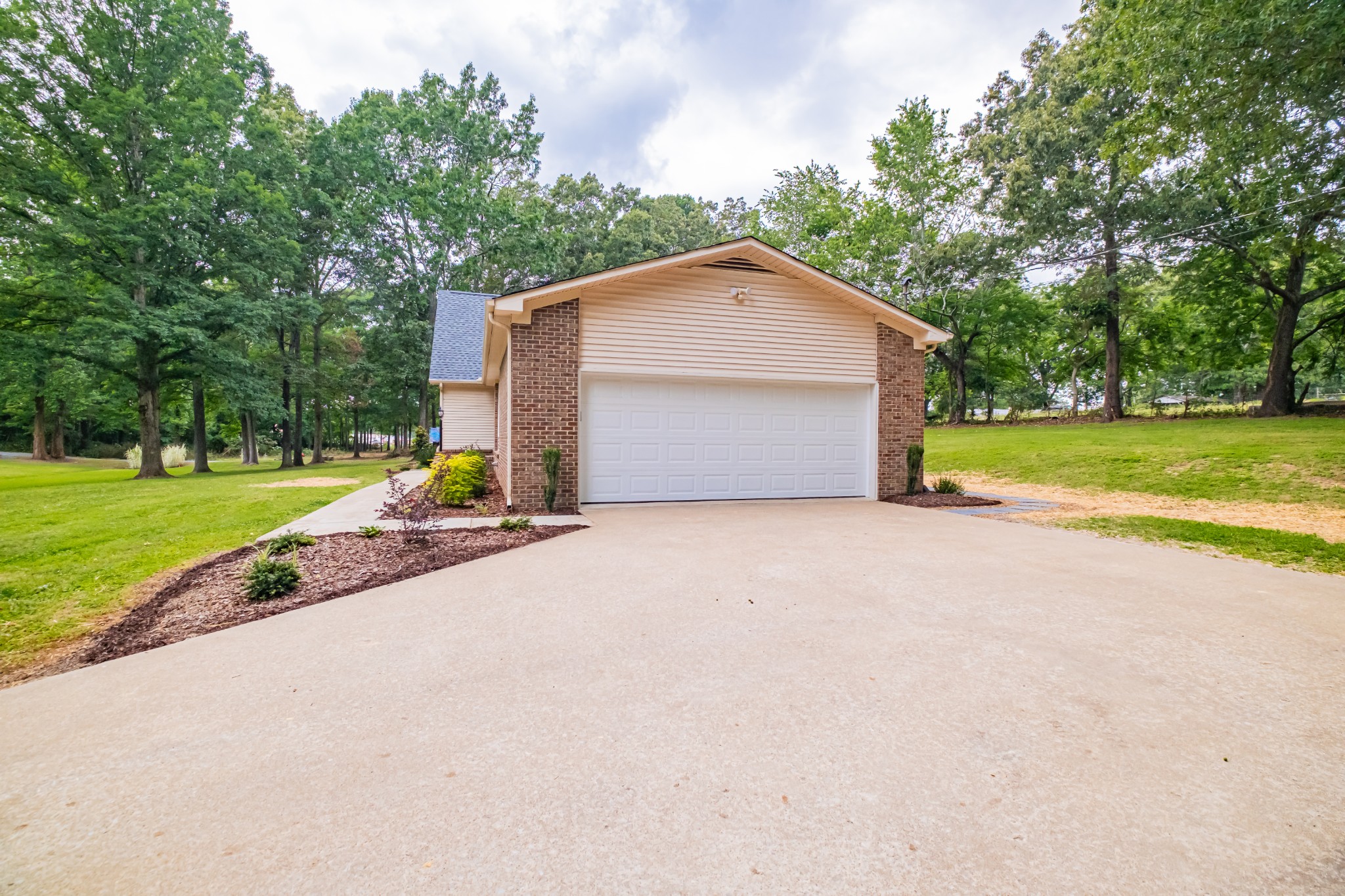 10 Hilldale Church Rd