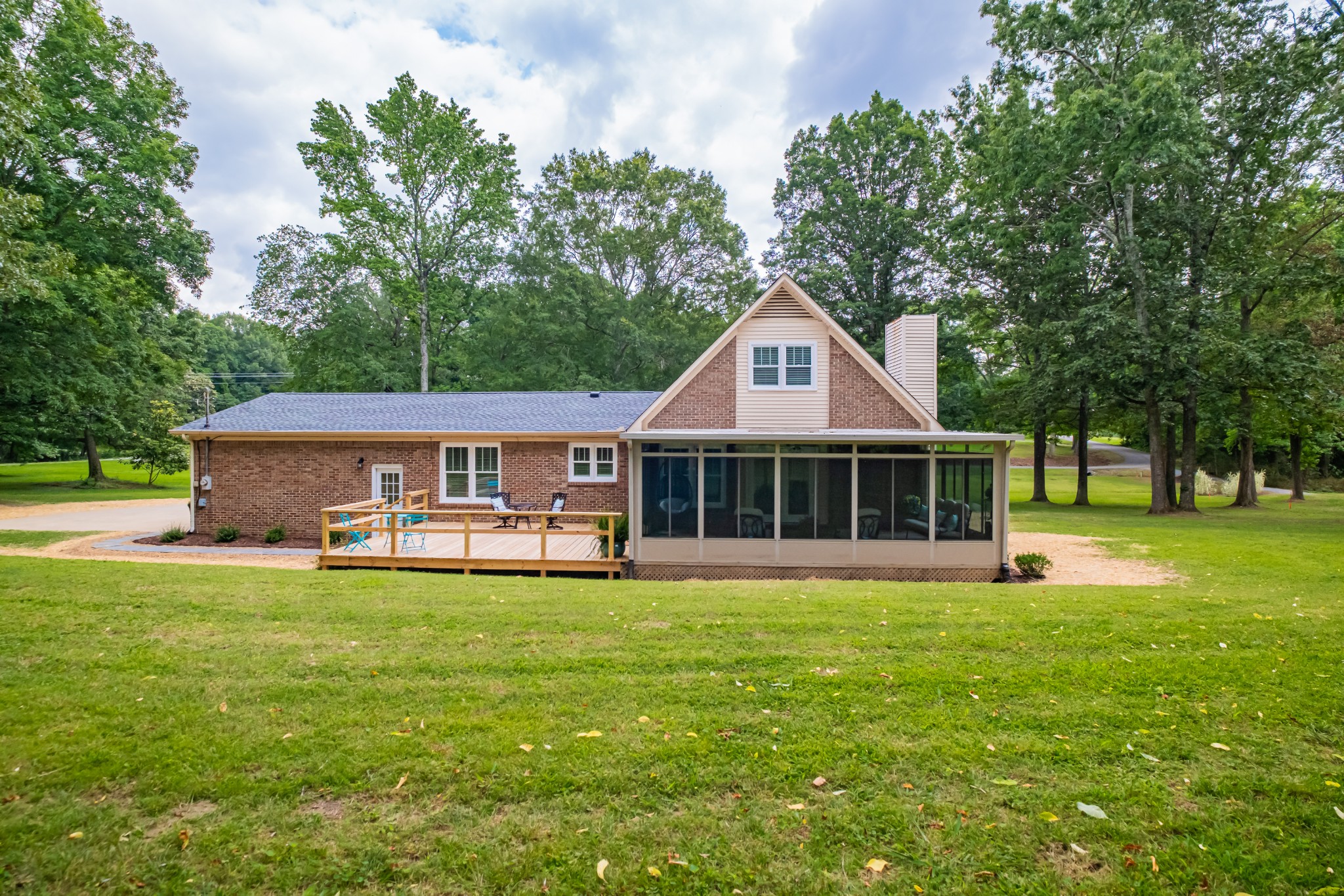 10 Hilldale Church Rd