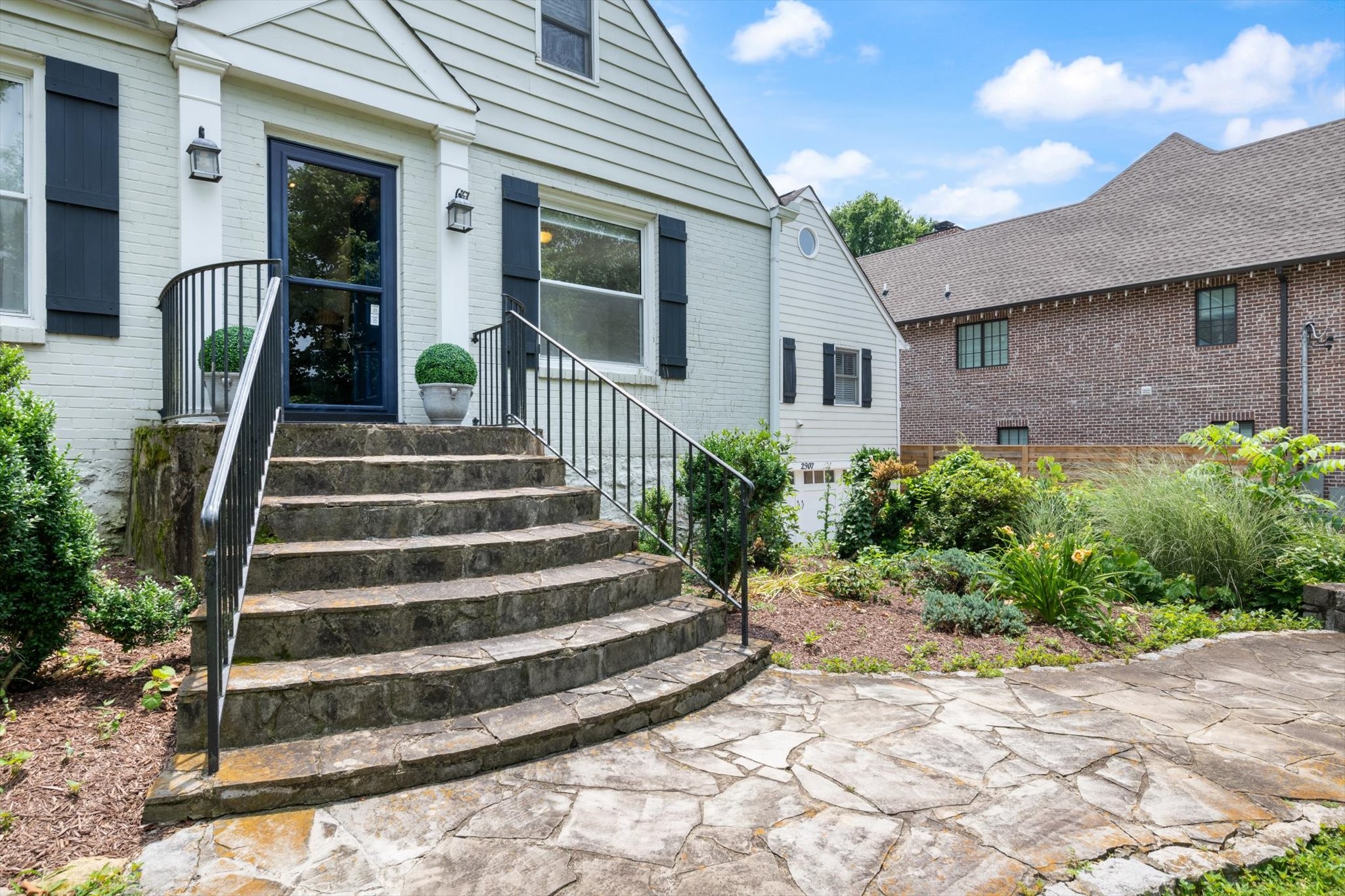 2907 Compton Rd