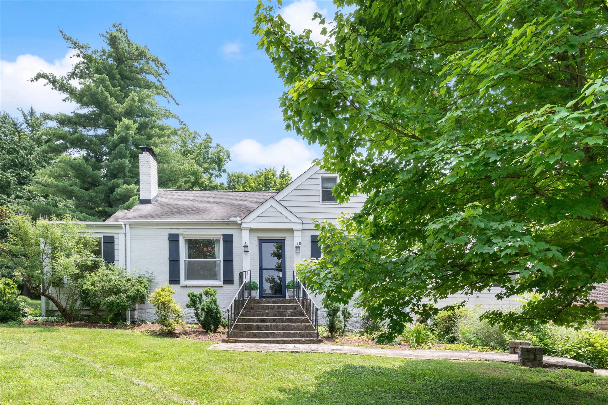 2907 Compton Rd