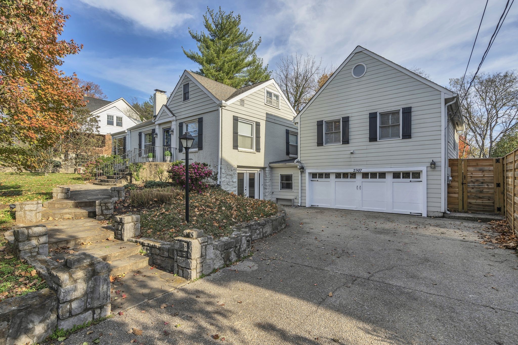 2907 Compton Rd